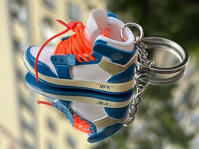 MPK 3D Mini Shoe Keychain,Sneaker Shoe lovers Keychainirthday Birthday Party Mystery Goodie Bag Prizes