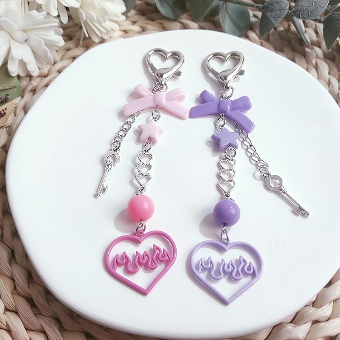 Cute Keychain Aesthetic Y2K Keychain Accessories Heart Butterfly Strawberry Bear Key Chain for Keys Bags Women Gifts
