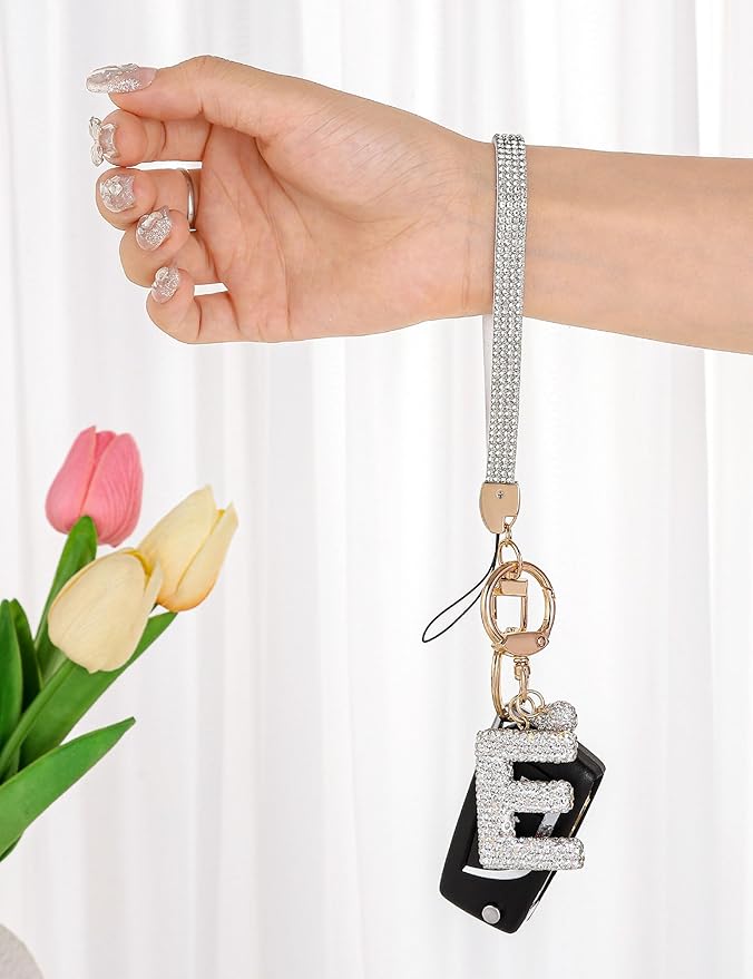 Initial Keychain for Women Girls,Bling Letter Key chain Initial with Heart,Pink Keychain Charms for Backpack Handbag