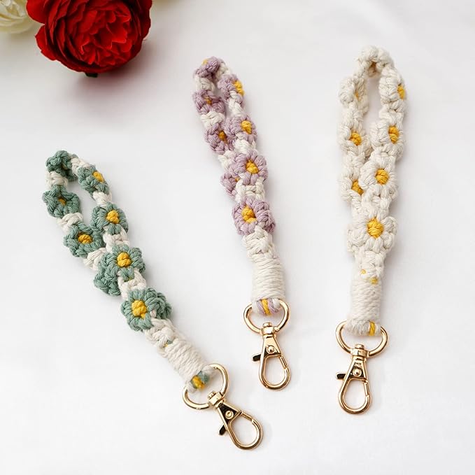 Boho Keychain Handmade Keychain Wristlet Key Chain Wrist Lanyard for Keys Cute daisy keychain for Women