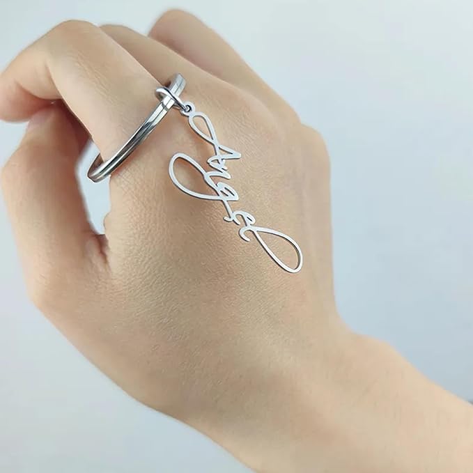 Personalized Name Keychain Custom Stainless Steel Letters Pendant as Special Christmas Gift for Women Girls