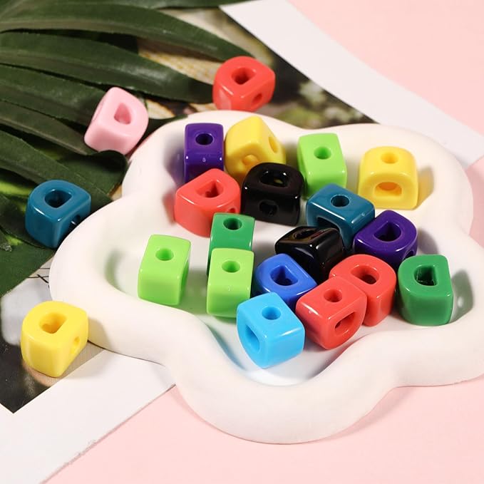 40 PCS Letter Beads 3D Acrylic 21mm x 15mm D Loose for Jewelry Making Bracelet Necklaces Keychain Phone Bag Chain Key Chains(Mixed Color D)