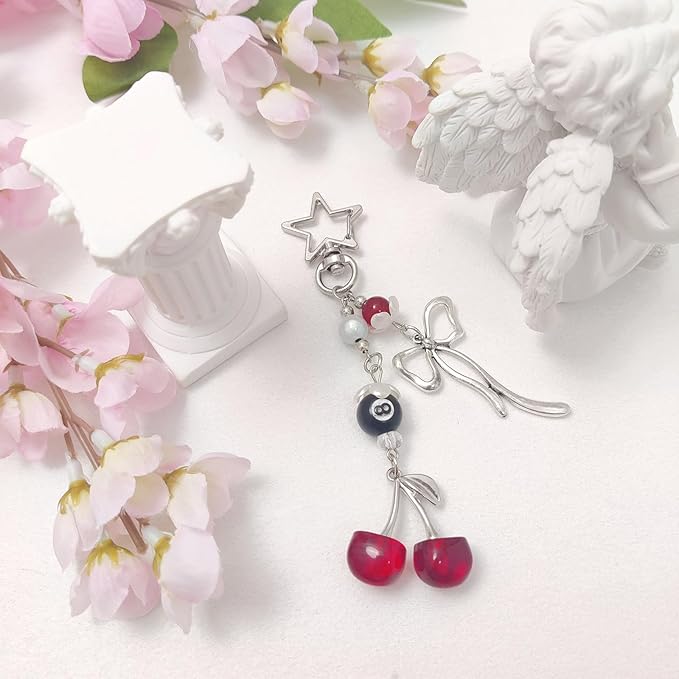 Cute Keychain Aesthetic Y2K Keychain Accessories Heart Butterfly Strawberry Bear Key Chain for Keys Bags Women Gifts