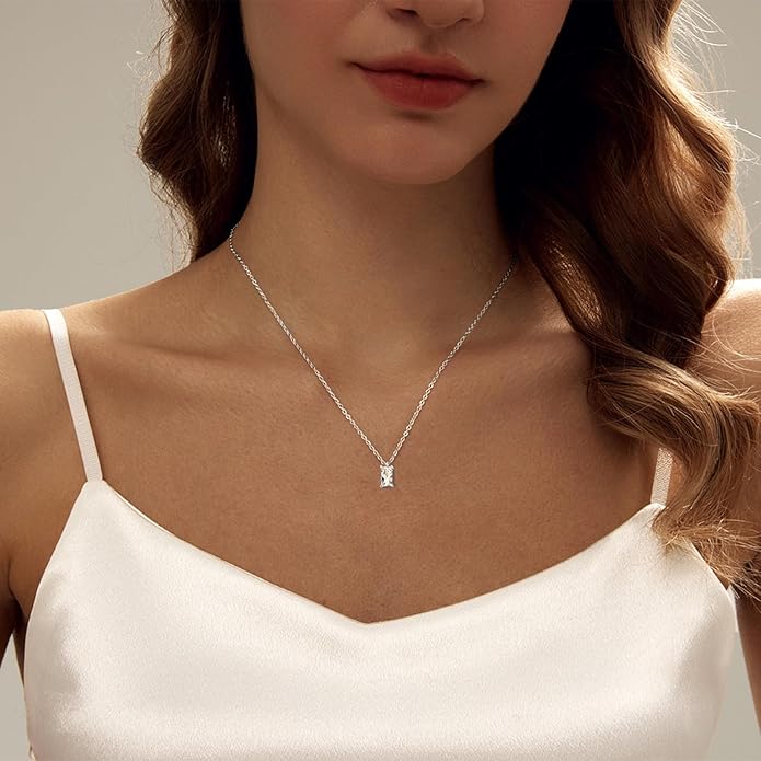 Luxval Diamond Pendant Gold Necklace for Women，Dainty 18k Gold Plated Choker Necklaces Simple Gold Jewelry Gifts for Women Girls