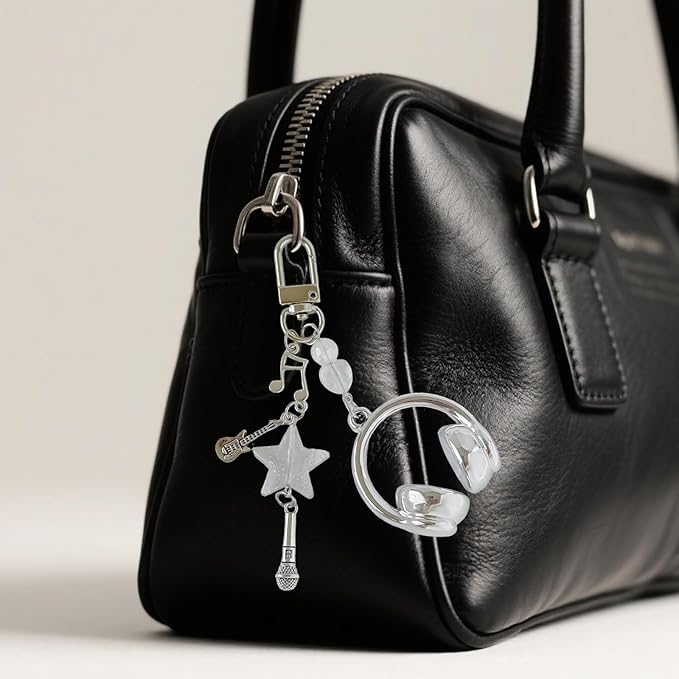 Music Keychain Y2K Guitar Star Keychain Purse Bag Charms for Handbags Backpacks Aesthetic Accessories Gifts for Women