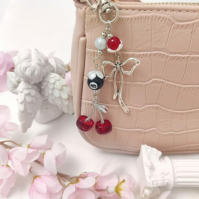 Cute Keychain Aesthetic Y2K Keychain Accessories Heart Butterfly Strawberry Bear Key Chain for Keys Bags Women Gifts