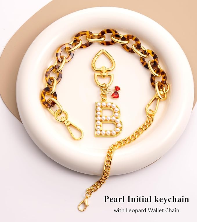 Pearl Initial Keychain with Leopard Bag Charms Wallet Chain Women Cute Alphabet Keychains Charm for Purse Handbag