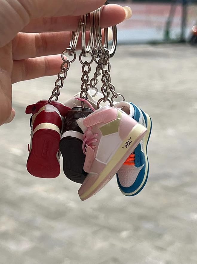 MPK 3D Mini Shoe Keychain,Sneaker Shoe lovers Keychainirthday Birthday Party Mystery Goodie Bag Prizes