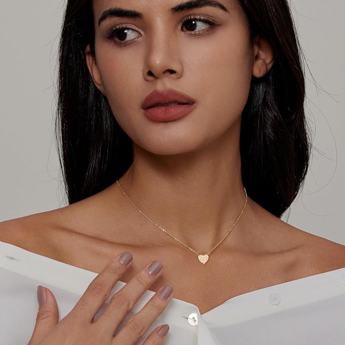 Luxval Diamond Pendant Gold Necklace for Women，Dainty 18k Gold Plated Choker Necklaces Simple Gold Jewelry Gifts for Women Girls