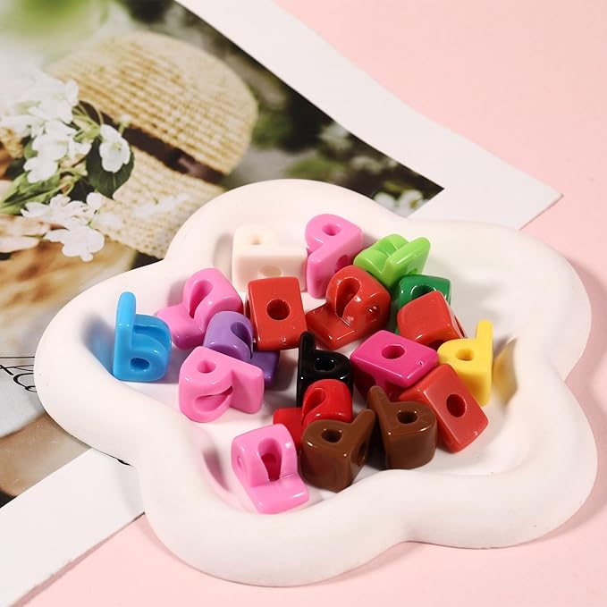 40 PCS Letter Beads 3D Acrylic 21mm x 15mm P Loose for Jewelry Making Bracelet Necklaces Keychain Phone Bag Chain Key Chains(Mixed Color P)