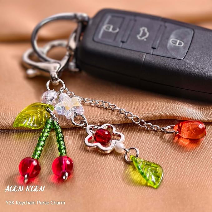 Novelty keychains Aesthetic Y2K Keychain Charms Stylish Keychains Accessories for Women Bag Purse Gifts