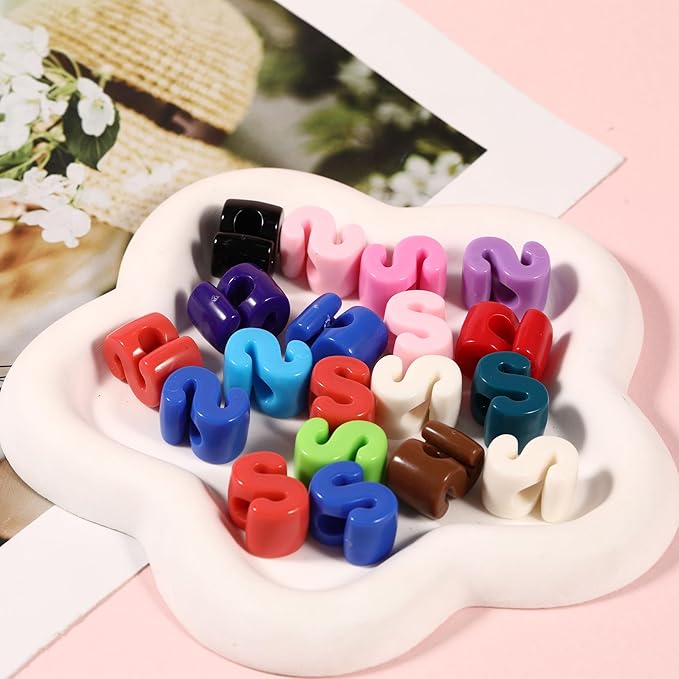 40 PCS Letter Beads 3D Acrylic 18mm x 14mm S Loose for Jewelry Making Bracelet Necklaces Keychain Phone Bag Chain Key Chains(Mixed Color S)