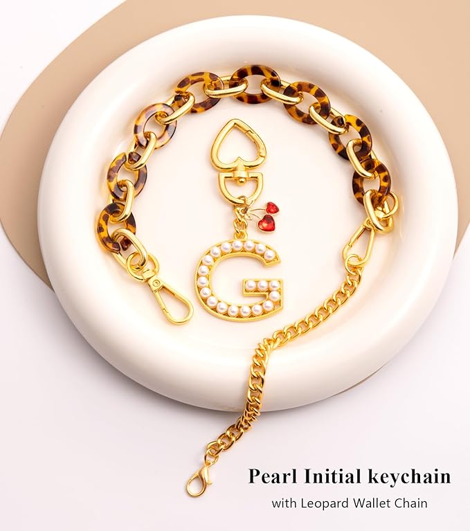 Pearl Initial Keychain with Leopard Bag Charms Wallet Chain Women Cute Alphabet Keychains Charm for Purse Handbag
