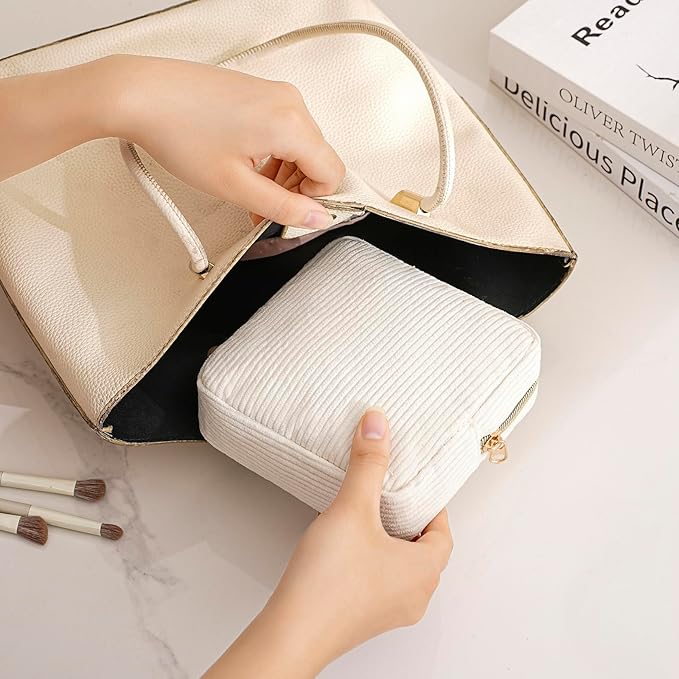 uekeboag Cute Small Corduroy Zipper Makeup Bag, Mini Coquette Aesthetic Pouch with Bear Pattern for for Purse,Key Pocket Lipstick Bag Card Holder Data Cable Organizer (14Beige)