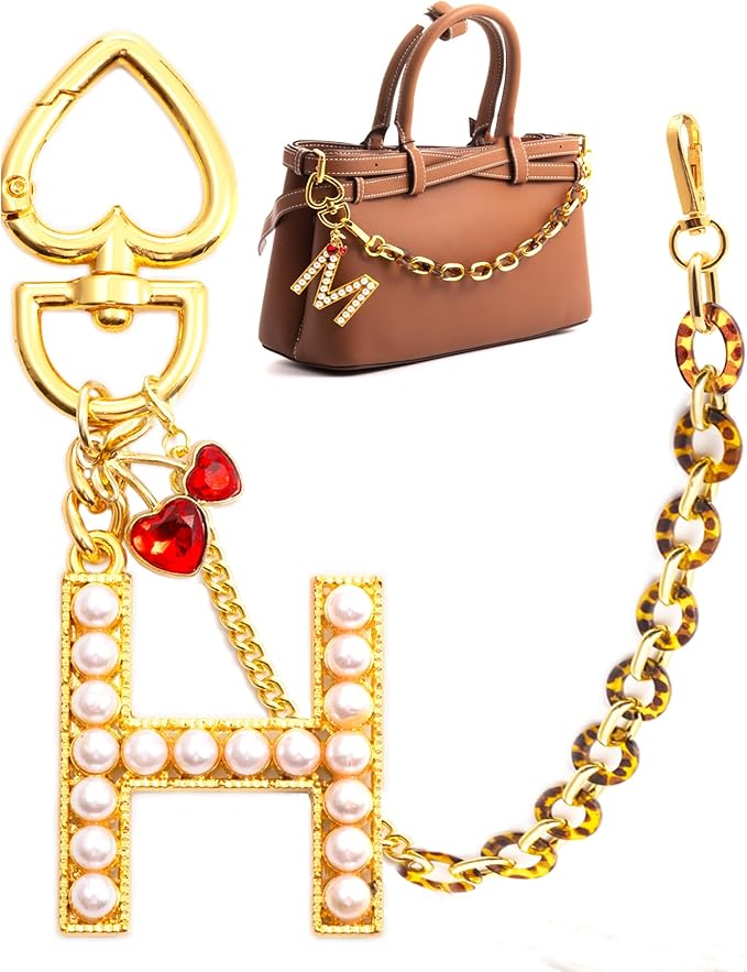 Pearl Initial Keychain with Leopard Bag Charms Wallet Chain Women Cute Alphabet Keychains Charm for Purse Handbag