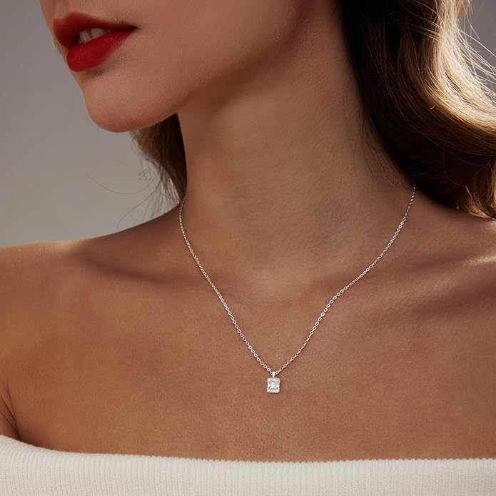 Luxval Diamond Pendant Gold Necklace for Women，Dainty 18k Gold Plated Choker Necklaces Simple Gold Jewelry Gifts for Women Girls