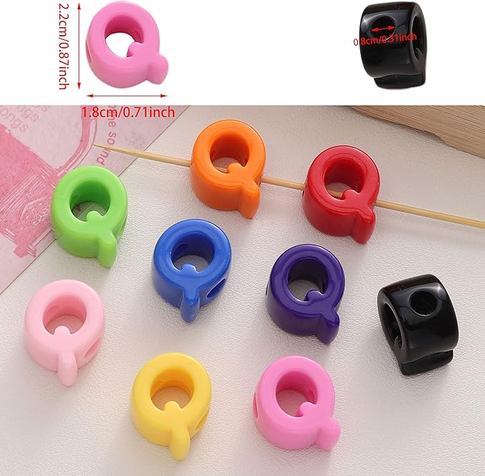 40 PCS Letter Beads 3D Acrylic 22mm x 18mm Q Loose for Jewelry Making Bracelet Necklaces Keychain Phone Bag Chain Key Chains(Mixed Color Q)