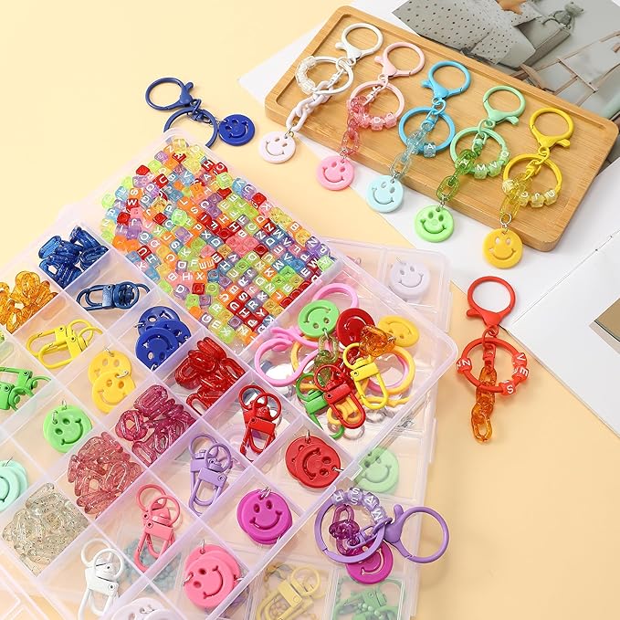 nikkiGuo Acrylic Bear Bead Chain Buckle Bracelet Necklace Jewelry DIY Necklace, Mask, and Eyewear Chain Making Kit Colorful Chain Buckle (Smiling Keychain)