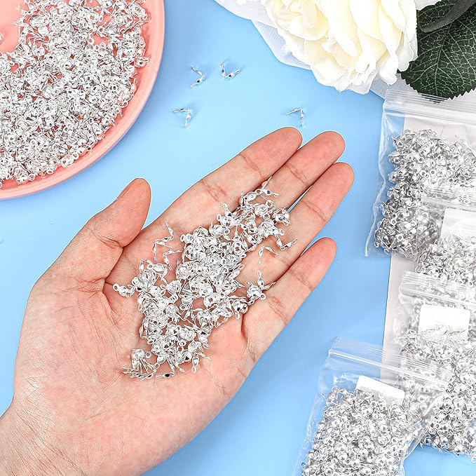 Syhood 1400 Pieces Bead Tips Knot Covers Bulk Clamshell Bead Tips for Jewelry Making Open End Caps Knot Covers for DIY Bracelet Necklaces Earrings Keychains(Silver)