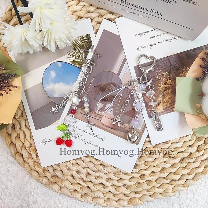 Cute Keychain Aesthetic Y2K Keychain Accessories Heart Butterfly Strawberry Bear Key Chain for Keys Bags Women Gifts
