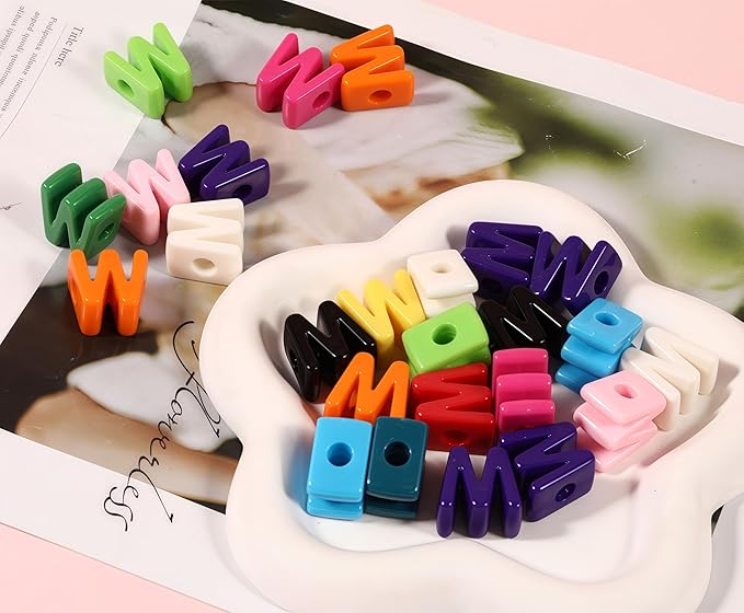 40 PCS Letter Beads 3D Acrylic 21mm x 21mm W Loose for Jewelry Making Bracelet Necklaces Keychain Phone Bag Chain Key Chains(Mixed Color W)