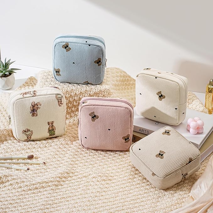 uekeboag Cute Small Corduroy Zipper Makeup Bag, Mini Coquette Aesthetic Pouch with Bear Pattern for for Purse,Key Pocket Lipstick Bag Card Holder Data Cable Organizer for Women Girls (05Great Bear)