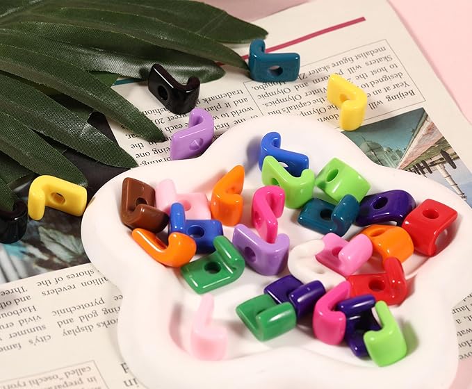 40 PCS Letter Beads 3D Acrylic 21mm x 13mm J Loose for Jewelry Making Bracelet Necklaces Keychain Phone Bag Chain Key Chains(Mixed Color J)