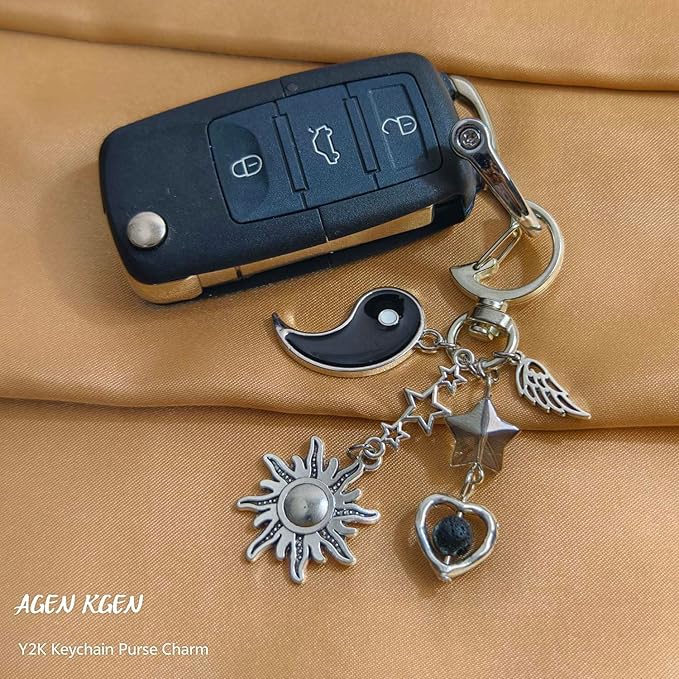 Novelty keychains Aesthetic Y2K Keychain Charms Stylish Keychains Accessories for Women Bag Purse Gifts