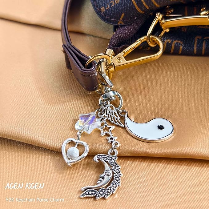 Novelty keychains Aesthetic Y2K Keychain Charms Stylish Keychains Accessories for Women Bag Purse Gifts
