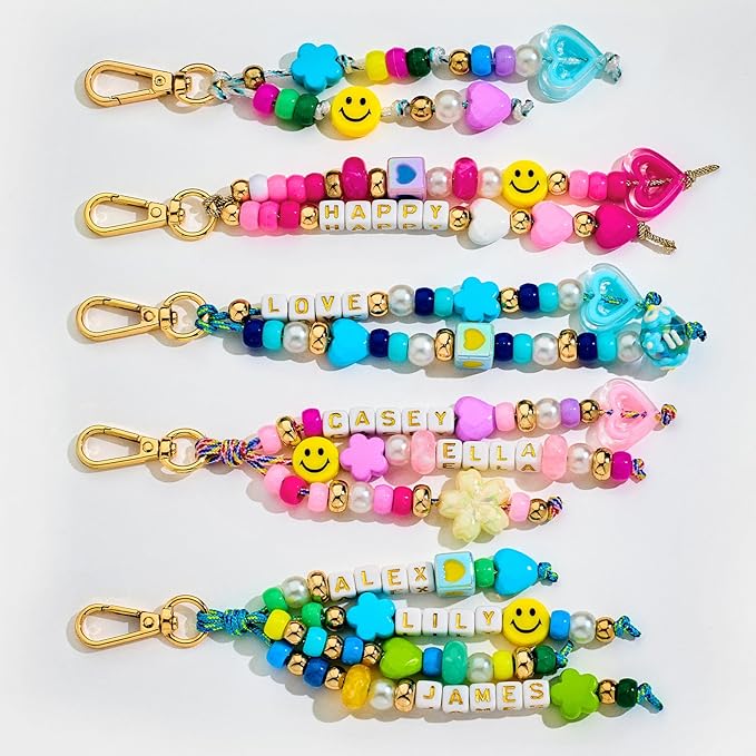 HolidayQbee DIY Bead Keychain Making Kit Beads-421PCS Beaded Bag Charm Making Kit Letter Alphabet Name Beads Heart Flower Key Chain Jewelry Accessories Making Kit for Boy Girls Kids Christmas Gifts