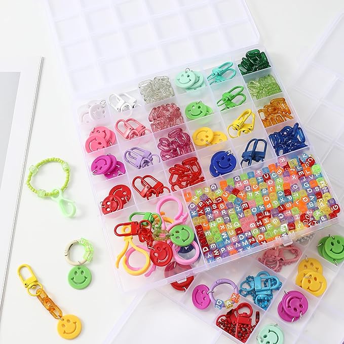 nikkiGuo Acrylic Bear Bead Chain Buckle Bracelet Necklace Jewelry DIY Necklace, Mask, and Eyewear Chain Making Kit Colorful Chain Buckle (Smiling Keychain)
