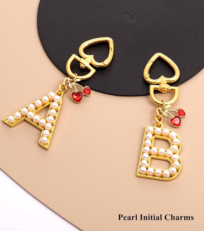 Pearl Initial Keychain with Leopard Bag Charms Wallet Chain Women Cute Alphabet Keychains Charm for Purse Handbag