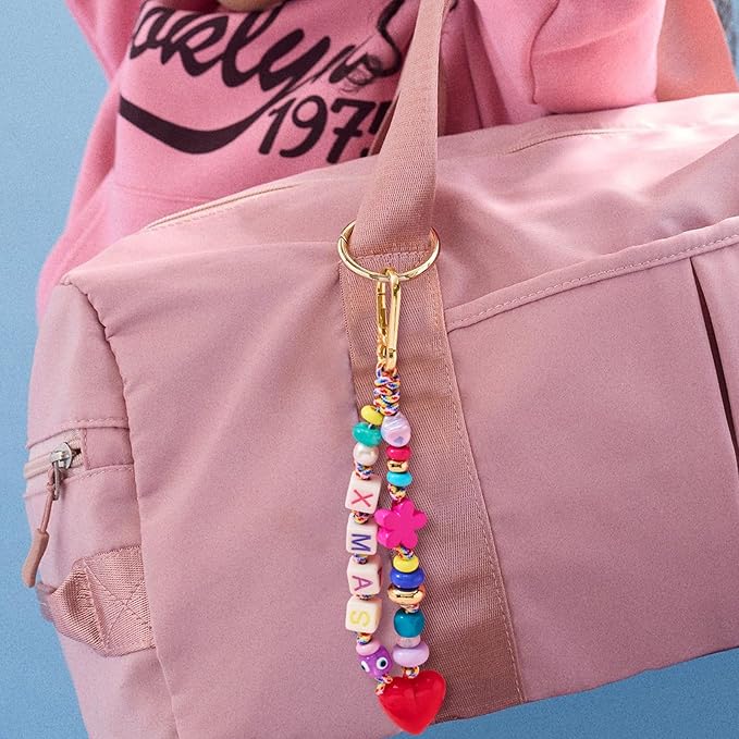 HolidayQbee DIY Bead Keychain Making Kit for Kids Beaded Bag Charm Kit Alphabet Beads Muti-Colorful Heart Pony Bead for Key Chain Making Kit Bag Charm Making Kit Gifts for Boy Girls