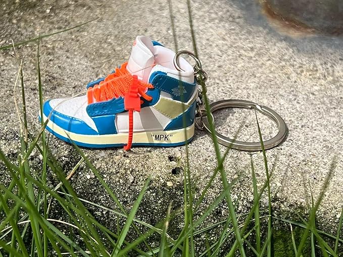 MPK 3D Mini Shoe Keychain,Sneaker Shoe lovers Keychainirthday Birthday Party Mystery Goodie Bag Prizes