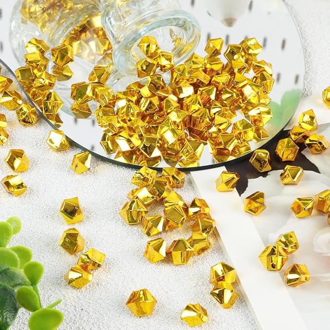 DomeStar 550PCS Gold Vase Fillers, Acrylic Fake Crushed Ice Fake Rocks Gold Nuggets Gems Plastic Diamonds for Vase Fillers Centerpiece Table Scatter Photography Props Display Decoration
