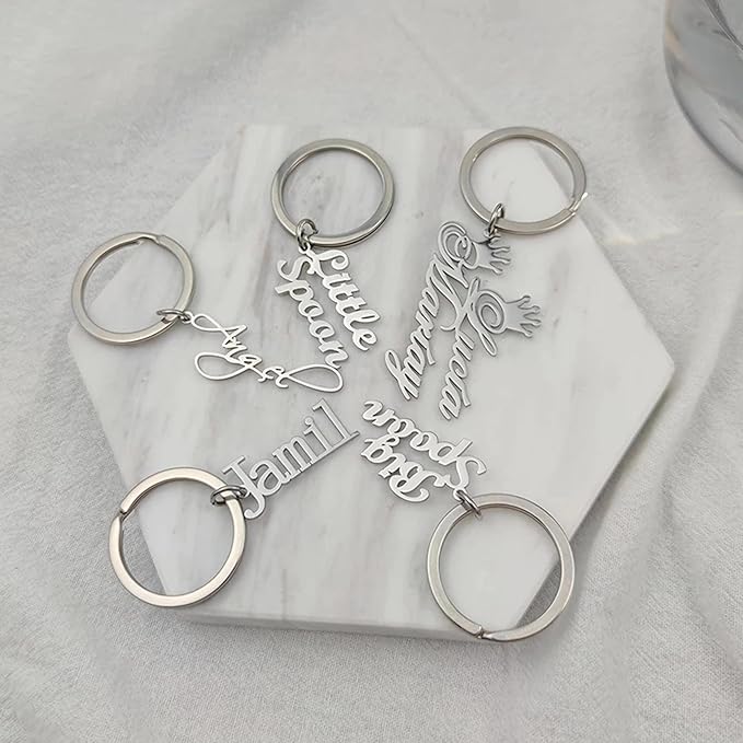 Personalized Name Keychain Custom Stainless Steel Letters Pendant as Special Christmas Gift for Women Girls