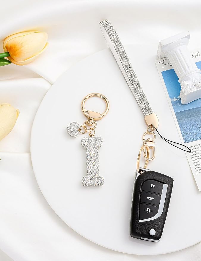 Initial Keychain for Women Girls,Bling Letter Key chain Initial with Heart,Pink Keychain Charms for Backpack Handbag