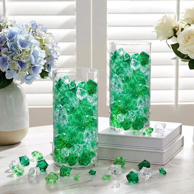 Syhood 570 Pcs 5 Sizes St Patricks Day Green and Clear Fake Crushed Ice Rocks Irish Acrylic Diamonds Plastic Gemstones Treasure Crystal Gems for Vase Fillers Table Scatter Centerpieces Decoration