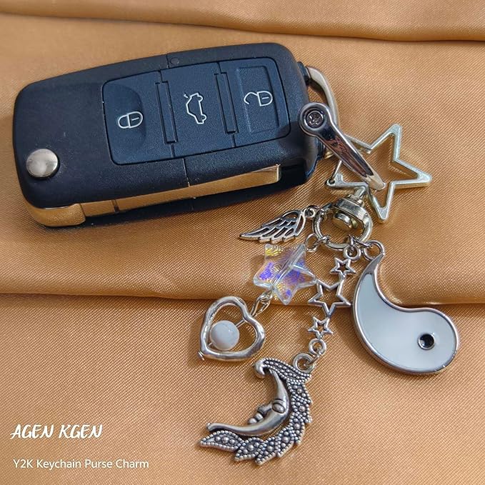 Novelty keychains Aesthetic Y2K Keychain Charms Stylish Keychains Accessories for Women Bag Purse Gifts