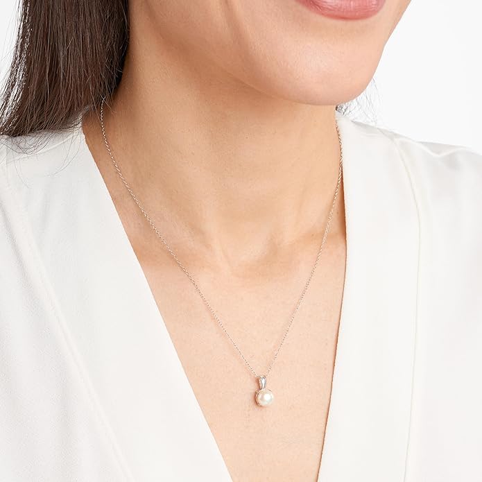 Amazon Essentials Sterling Silver Round Cut Birthstone Pendant Necklace 18"