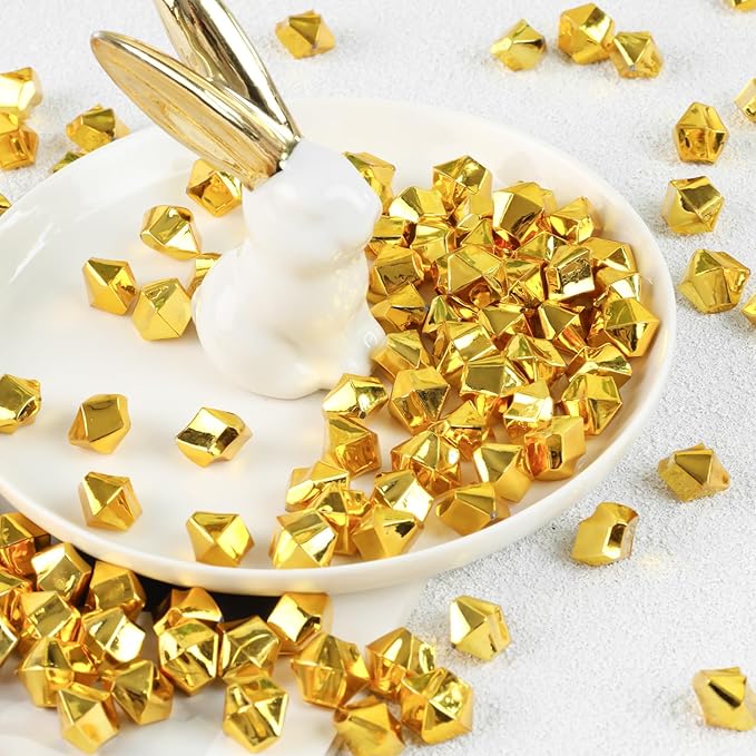 DomeStar 550PCS Gold Vase Fillers, Acrylic Fake Crushed Ice Fake Rocks Gold Nuggets Gems Plastic Diamonds for Vase Fillers Centerpiece Table Scatter Photography Props Display Decoration