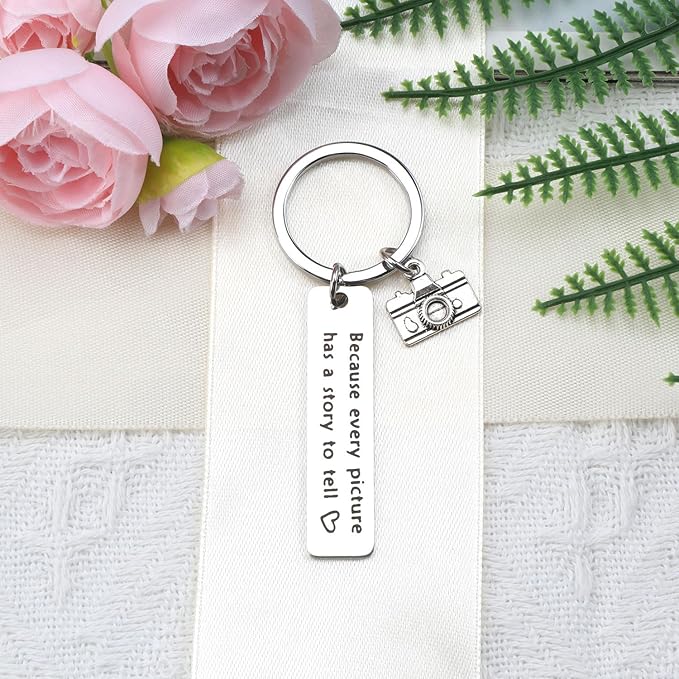 Camera Keychain,Photographer Keychain with Camera Charm,Photography Gift with Inspirational Quote for Photographers