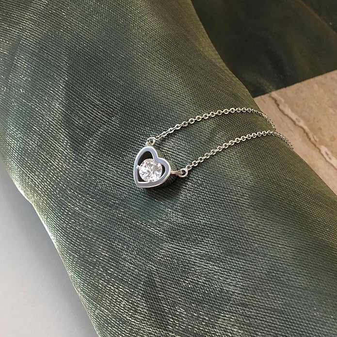 Luxval Diamond Pendant Gold Necklace for Women，Dainty 18k Gold Plated Choker Necklaces Simple Gold Jewelry Gifts for Women Girls