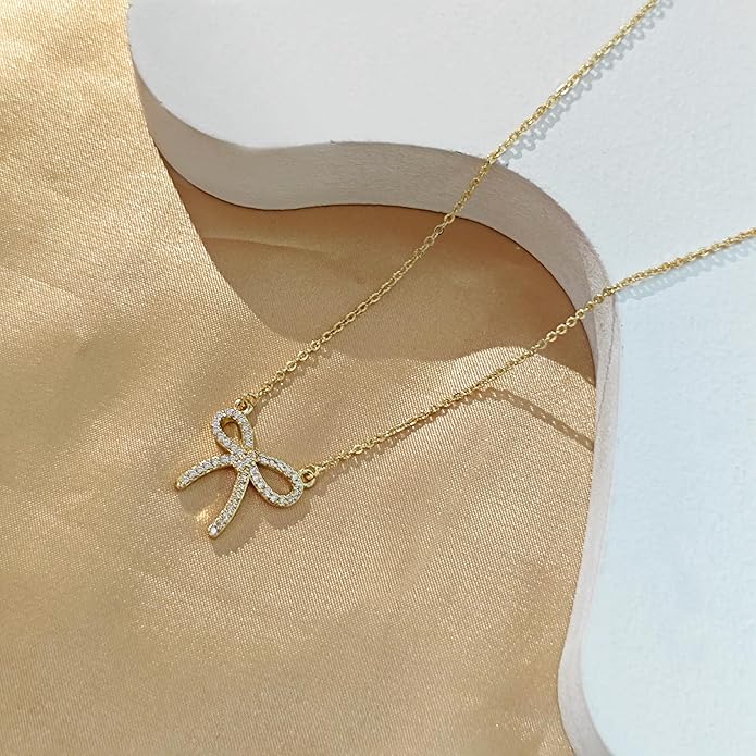 Luxval Diamond Pendant Gold Necklace for Women，Dainty 18k Gold Plated Choker Necklaces Simple Gold Jewelry Gifts for Women Girls