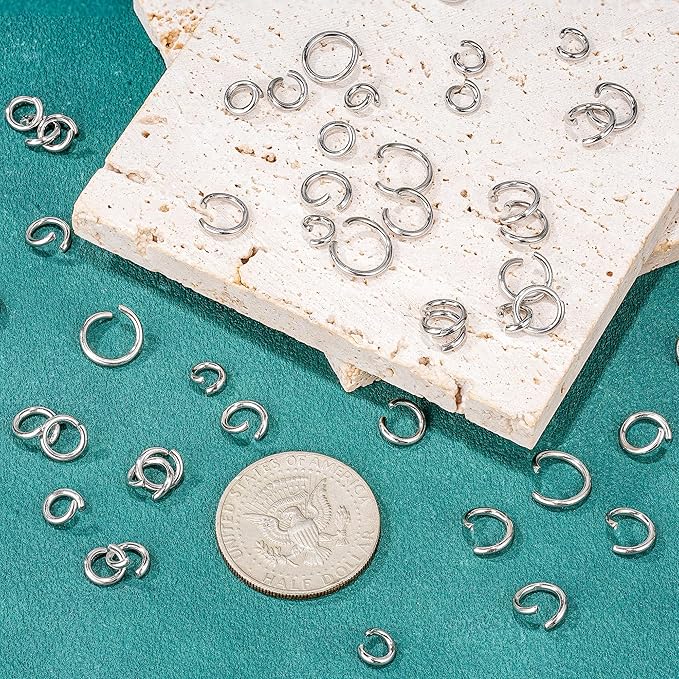 500Pcs 10mm Stainless Steel Open Jump Rings 15 Gauge Metal O Rings Single Loop Connectors for Jewelry Necklaces Bracelet Earrings Keychains Chainmail DIY Making